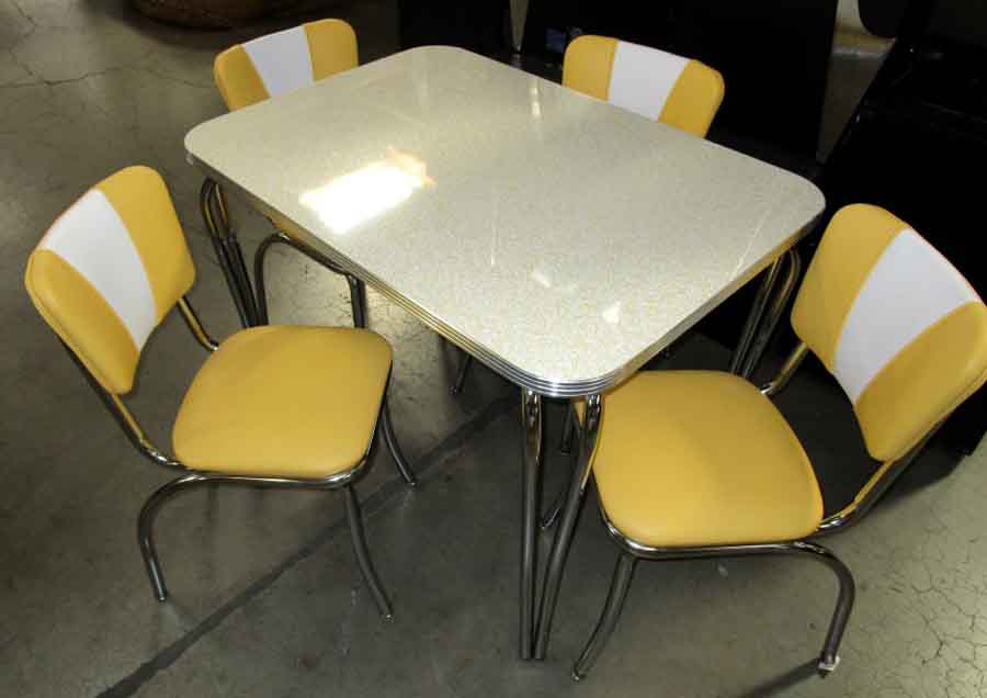 50 S KITCHENETTE TABLE in FURNITURE KITCHEN DINING TABLES