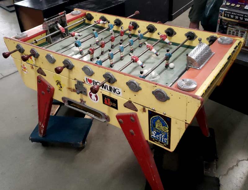 VINTAGE FOOSBALL TABLE in ARCADE > Sports Tables