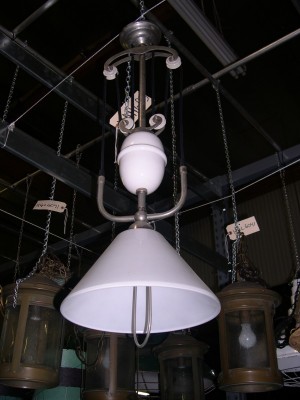 VINTAGE MODERN