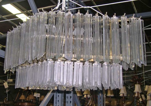 CHANDELIER 