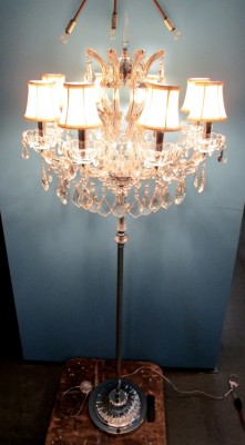 MODERN CHANDELIER