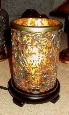 *GOLD LEAF CYLINDER SHADE-ELECTRIC
