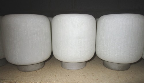 *SHORT ROUND WHITE CYLINDER-BATTERY