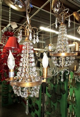 MINI CRYSTAL CHANDELIER
