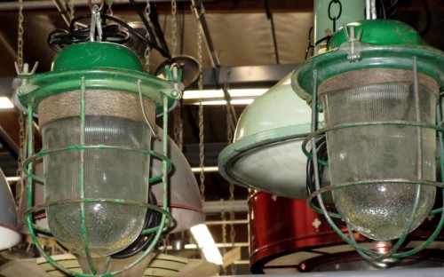 INDUSTRIAL VAPOR LIGHT