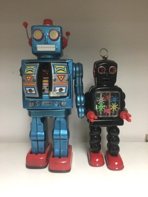 TIN ROBOTS