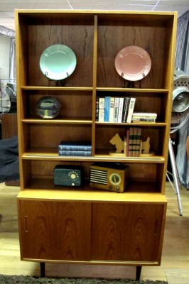 2PC. WALL UNIT