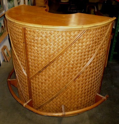 RATTAN BAR