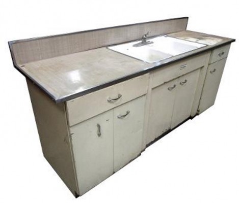 BEIGE ROLLING SINK UNIT