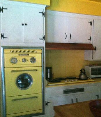 BUILT-IN OVEN