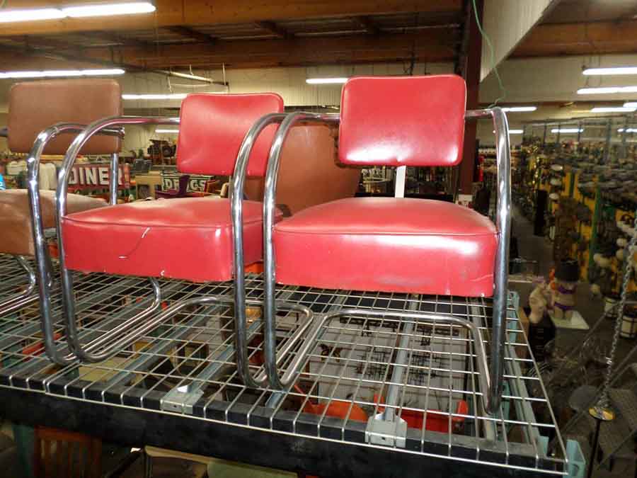 RED WAITING CHAIRS in BARBER SHOP > FURNITURE