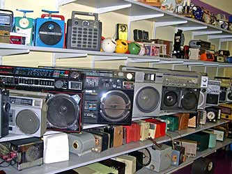 BOOM BOXES