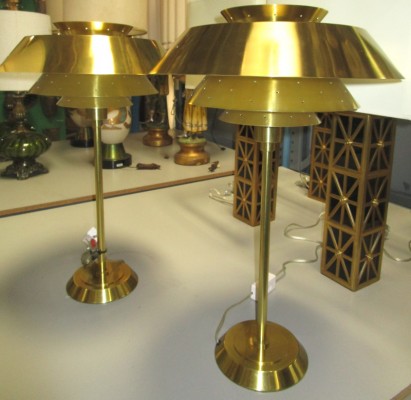 MID CENTURY BRASS
