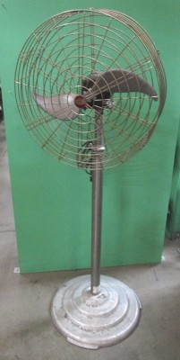 LARGE FLOOR FAN