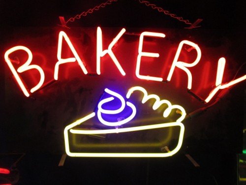 BAKERY NEON