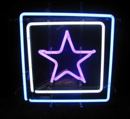 STAR IN SQ.NEON