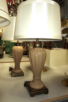 BEIGE CERAMIC URN STYLE