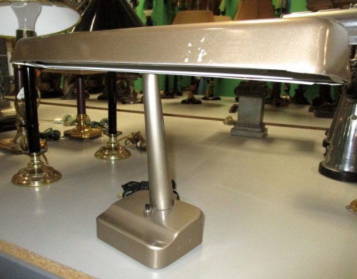 T BAR DESK LAMP