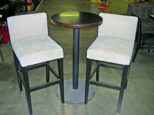BEIGE BAR STOOLS