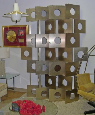 GOLD ROOM DIVIDER