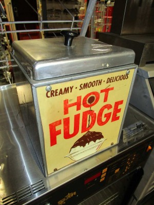 HOT FUDGE MACHINE