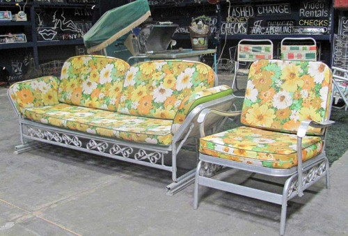 YELLOW FLORAL BENCH&CHAIR