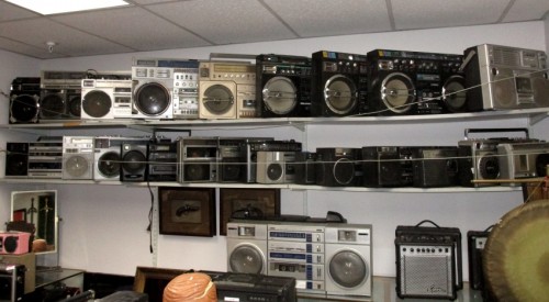 BOOM BOXES