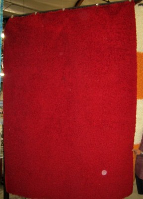 RED SHAG RUG