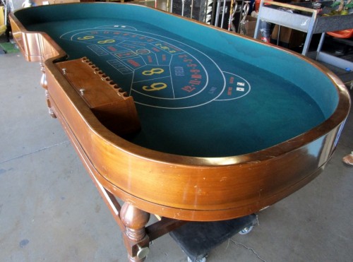 30`S SINGLE DEALER CRAP TABLE