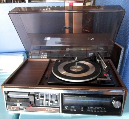 SONY RECORD PLAYER