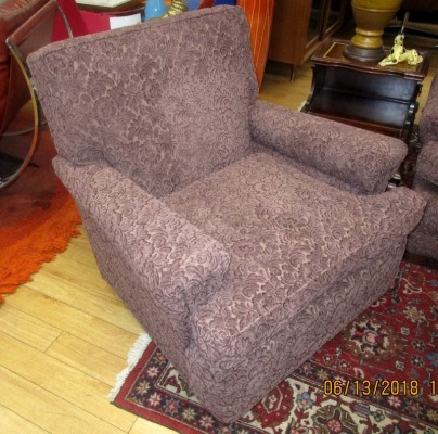 40`S STYLE CHAIR