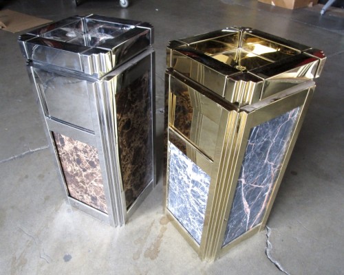 ASH TRAY/TRASH CAN