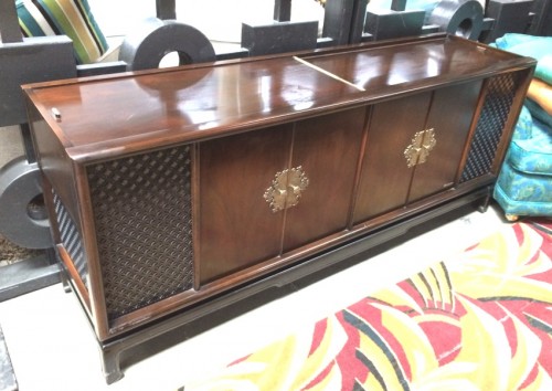 STEREO CABINET