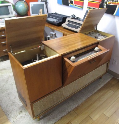 CONSOLE STEREO