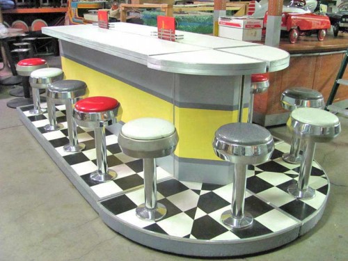 YELLOW DINER COUNTER