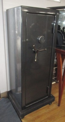 MODERN SAFE