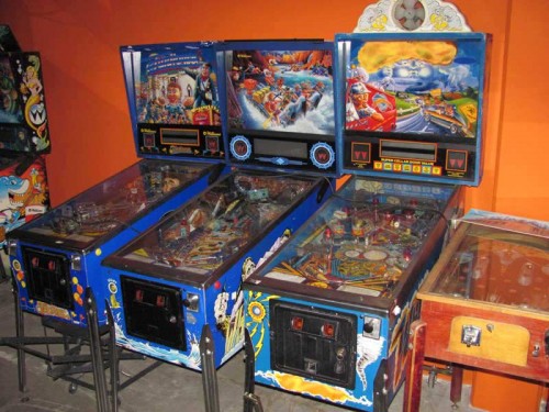 PINBALL MACHINES