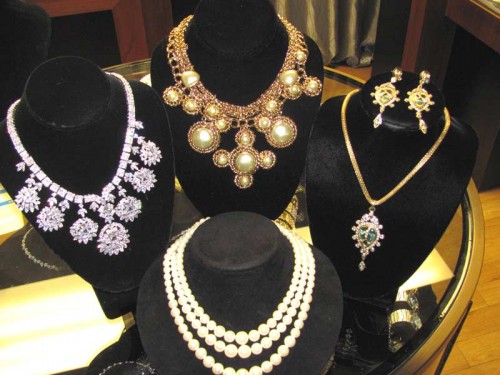 ASST.NECKLACES