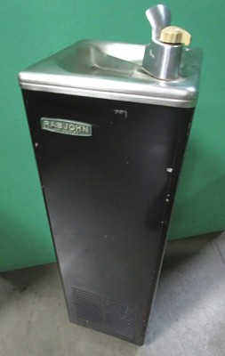 DRINKING FOUNTAIN