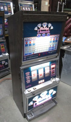 DAZZLING DIAMOND SLOT MACHINE