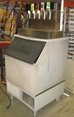 BEVERAGE DISPENSER