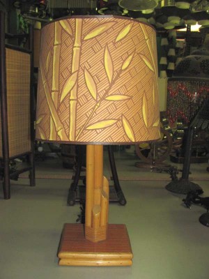 RATTAN/BAMBOO LAMP