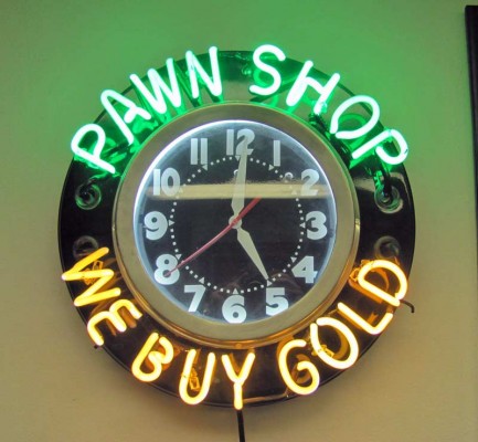 PAWN SHOP/WE BUY GOLD