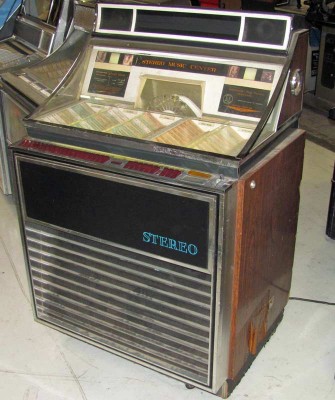 WURLITZER JUKEBOX