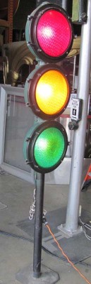 TRAFFIC SIGNAL