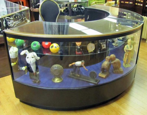 DECO DISPLAY COUNTERS