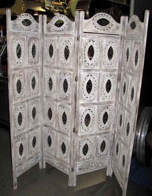 VINTAGE ROOM DIVIDER