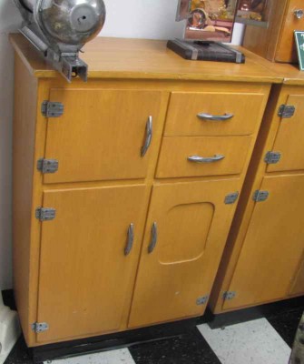 BLONDE WOOD CABINET