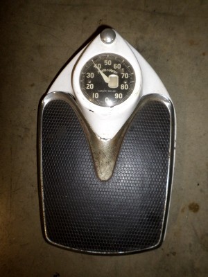 BATHROOM SCALE