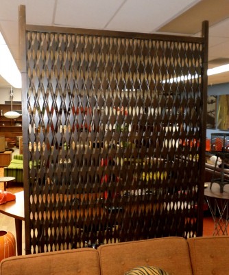 DARK BROWN DIVIDER